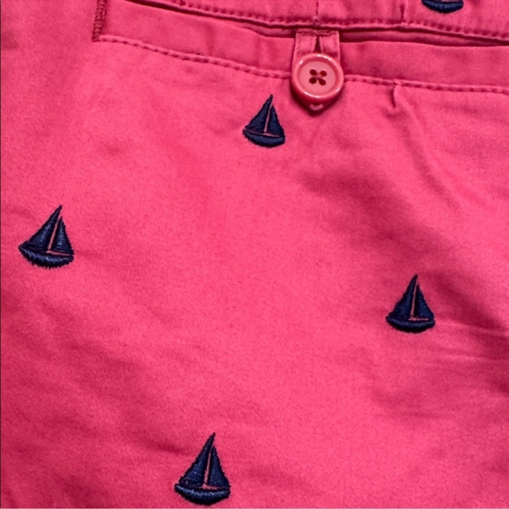 British Khaki Pink Sailboat Embroidered Stretch Shorts Size 4 - Picture 3 of 5